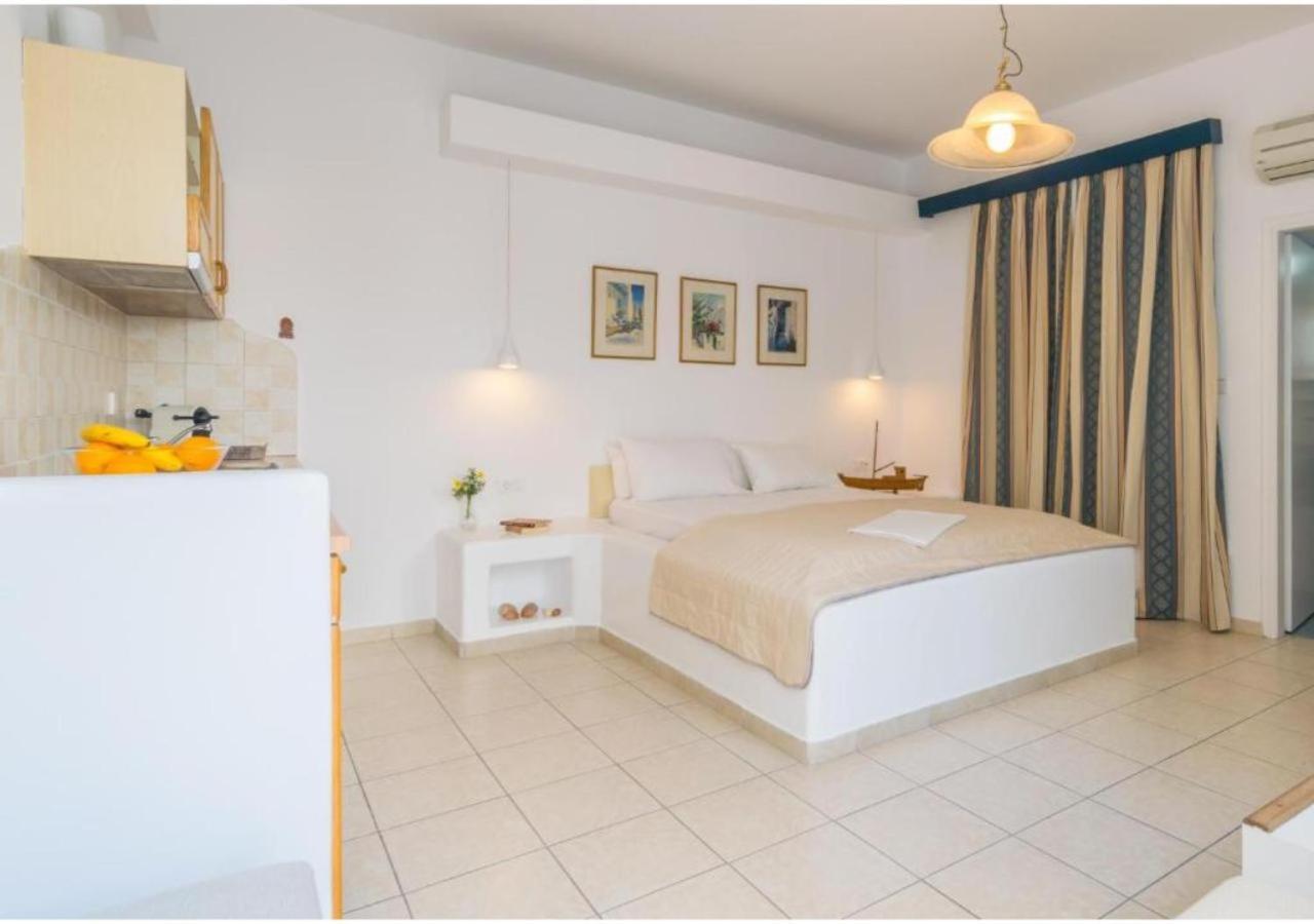 Giannoulis Hotel Adamantas  Exterior photo
