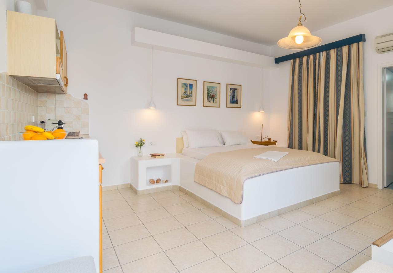 Giannoulis Hotel Adamantas  Exterior photo
